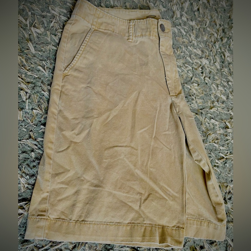 Old Navy khaki shorts